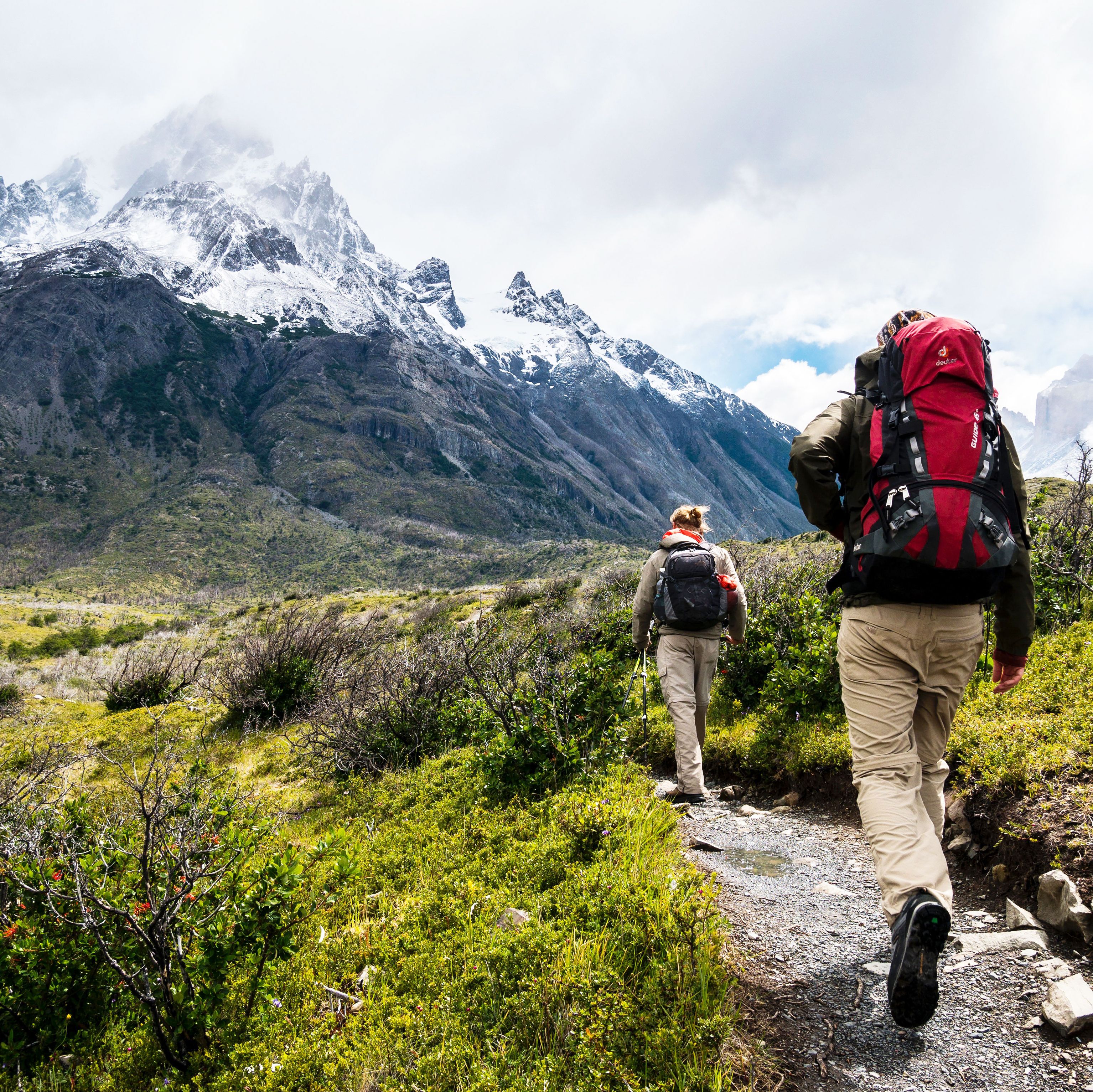 10 Hiking Essentials for Your Next Outdoor Adventure
