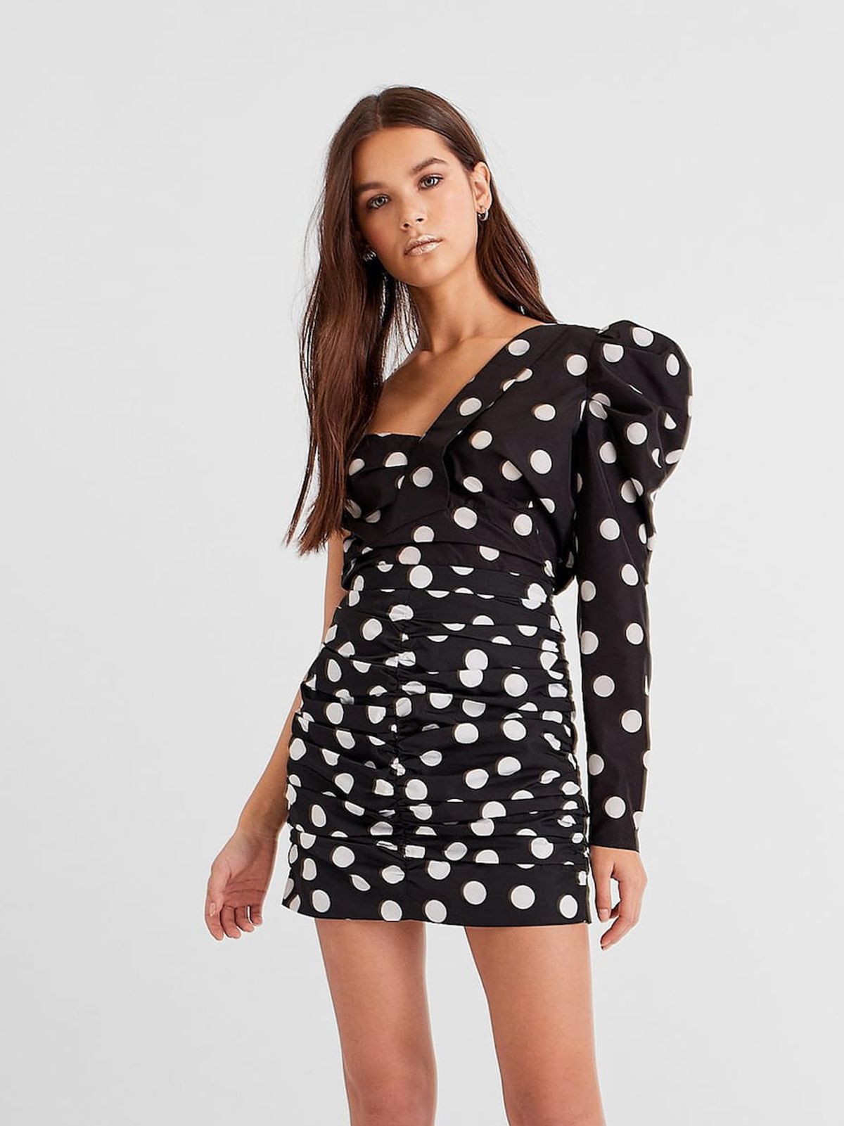 blusa lunares stradivarius