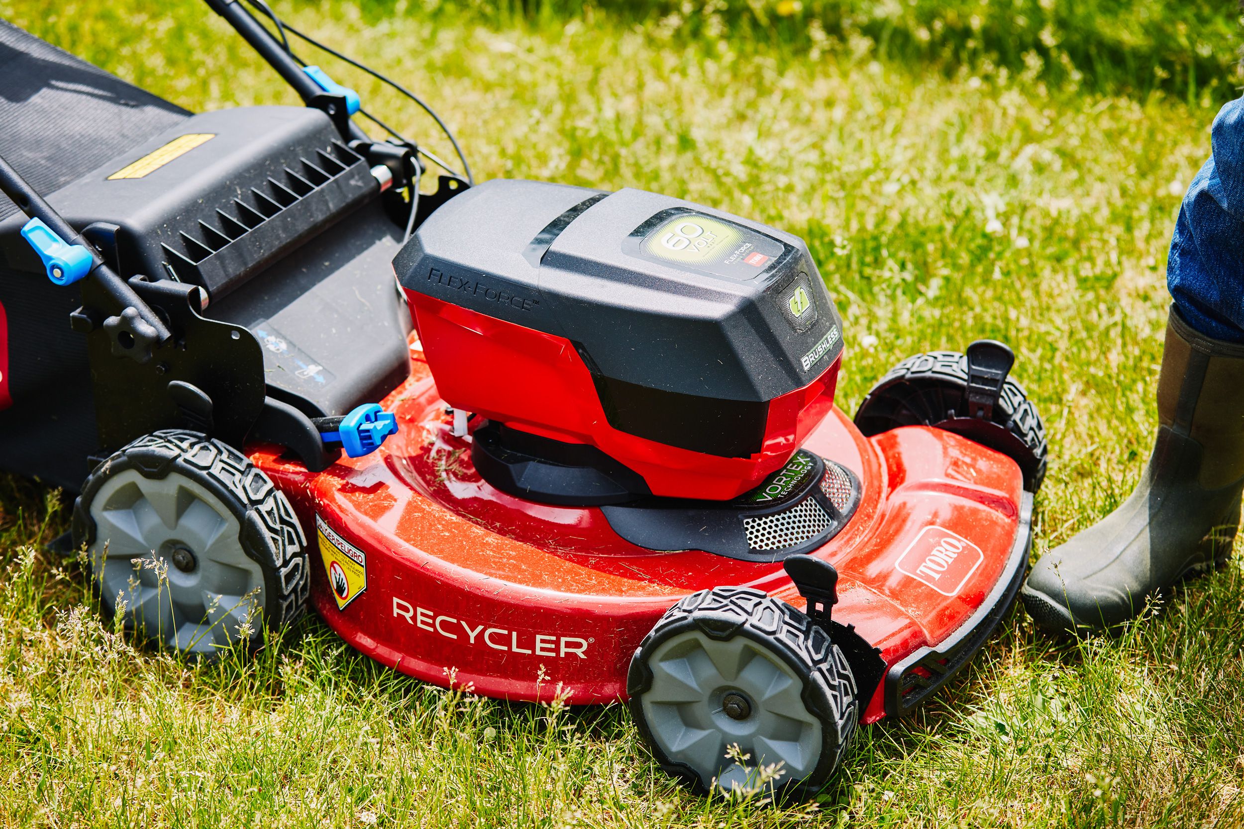 Toro Flex Force 21466 Lawn Mower Review | Best Lawn Mowers 2021