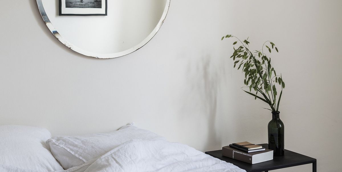 33 minimalist bedroom ideas and design tips - budget-friendly minimalism
