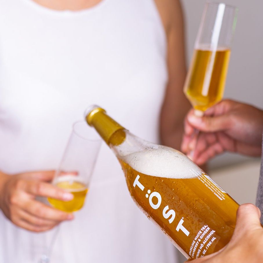 This Non-Alcoholic Champagne Tastes Just Like The Real Deal—Seriously