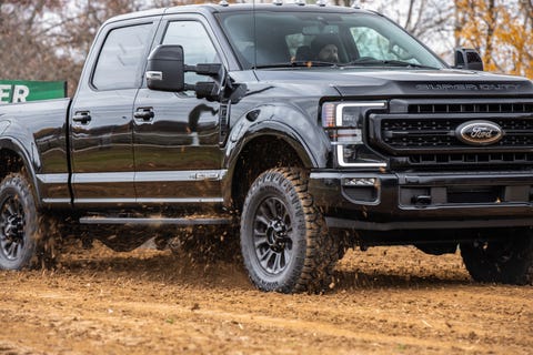 View Photos of 2020 Chevrolet, Ford, and Ram HD Pickup Pull-Off