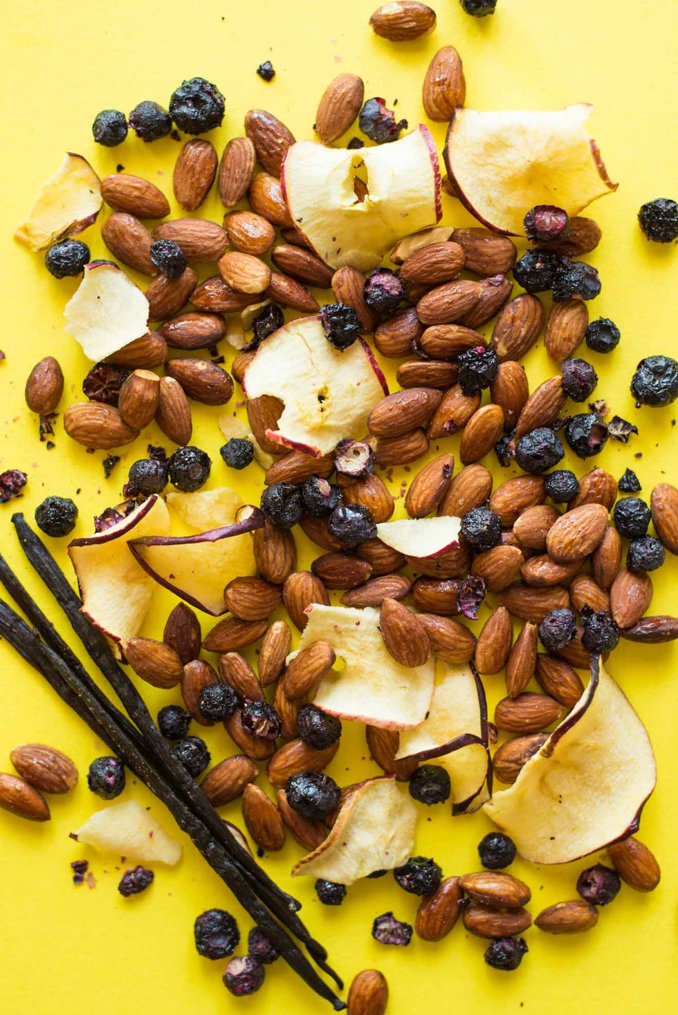 30-delicious-trail-mix-recipes-for-the-summer