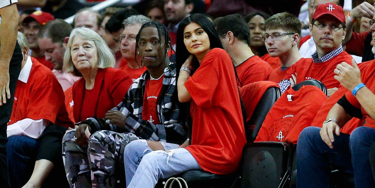 Everyone's Convinced Travis Scott Will Propose to Kylie Jenner at the Super Bowl - HarpersBAZAAR.com
