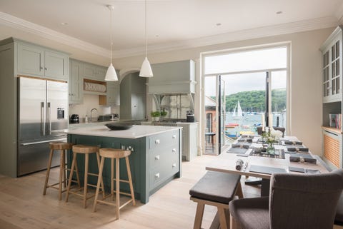 You Can Now Stay In Gordon Ramsay S Stunning Holiday Home Fowey Trevail House Fowey Cornwall Gordon Ramsay Dining Boutique Retreats