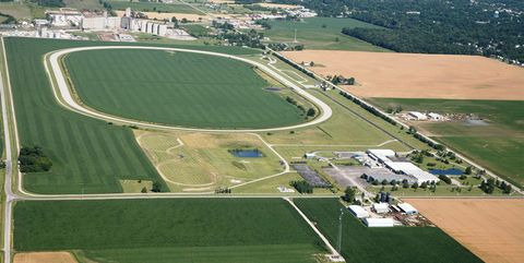 Aerial photography, Bird's-eye view, Sport venue, Land lot, Race track, Photography, Landscape, Grass, Plain, Thoroughfare, 