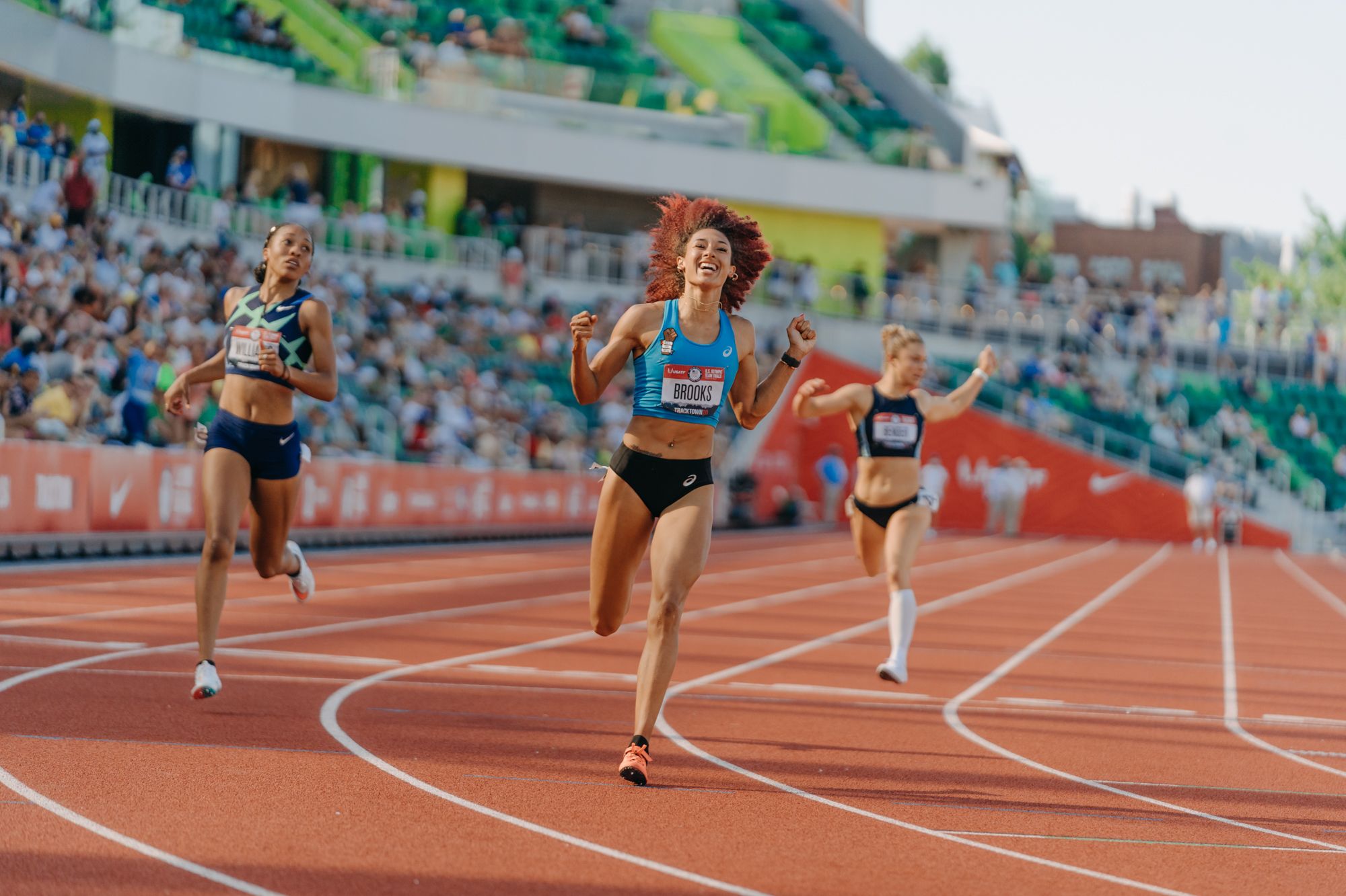 brooks track runner