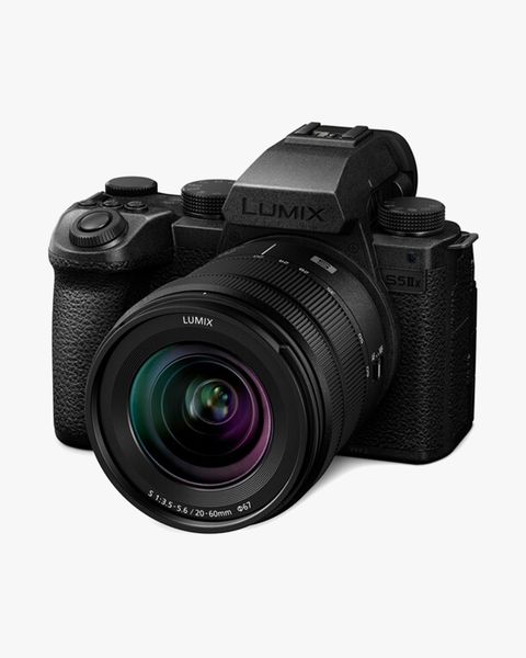 panasonic lumix s5 iix mirrorless camera with 20 60mm lens