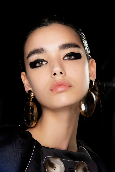 trucco occhi eyeliner inverno 2020 2021