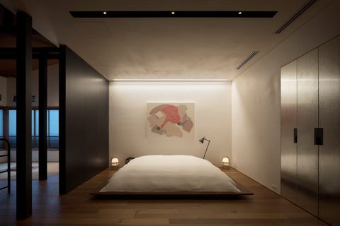 hotel a Tokyo ha una sola camera da letto… e la discoteca più piccola della città per invitare chi vuoi