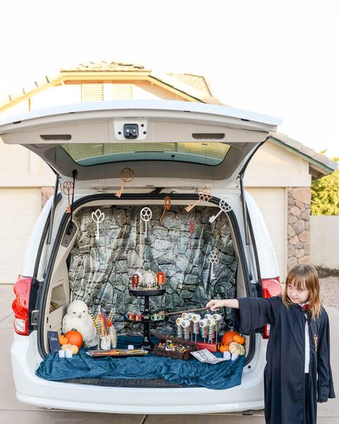 25 Best Trunk-or-Treat Ideas 2022 - Fun Halloween Car Decorations