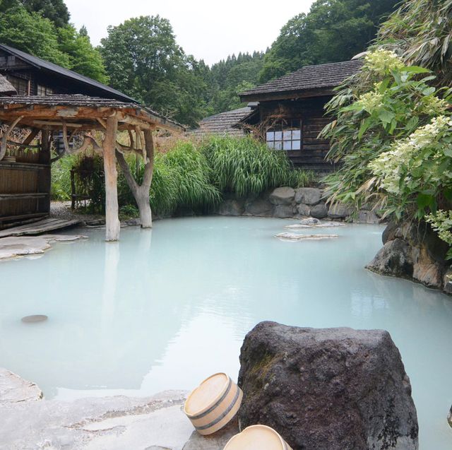 秋田　鶴の湯の露天風呂