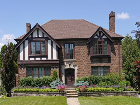 What Is A Tudor Style House Tudor House Design Style