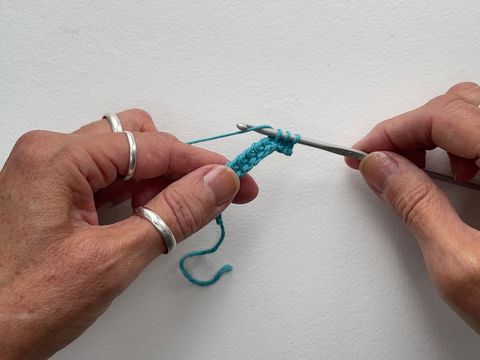 beginner's guide to tunisian crochet