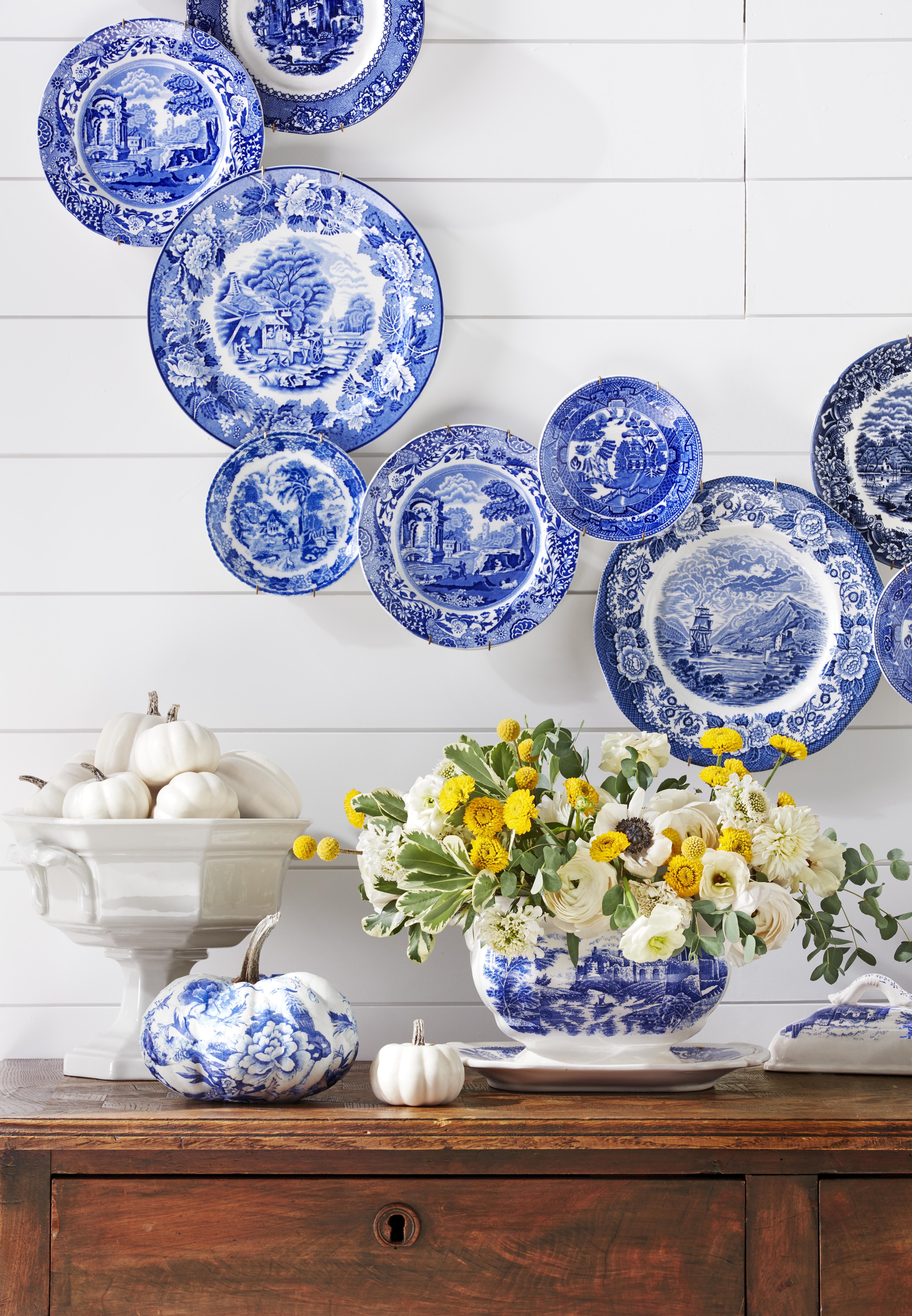 Porcelain Ceramics Decorative Vases Blue And White Floral Prints Tabletop Decors