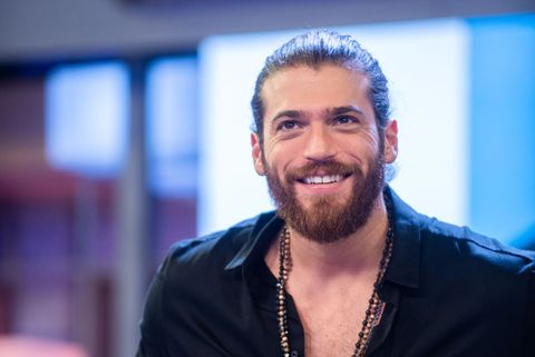 can yaman attends 'volverte a ver' photocall in madrid