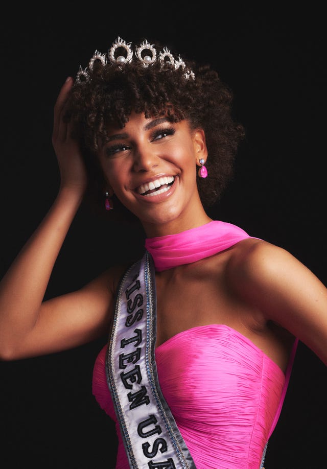 Kaliegh Garris Wins Miss Teen USA With Natural Hair