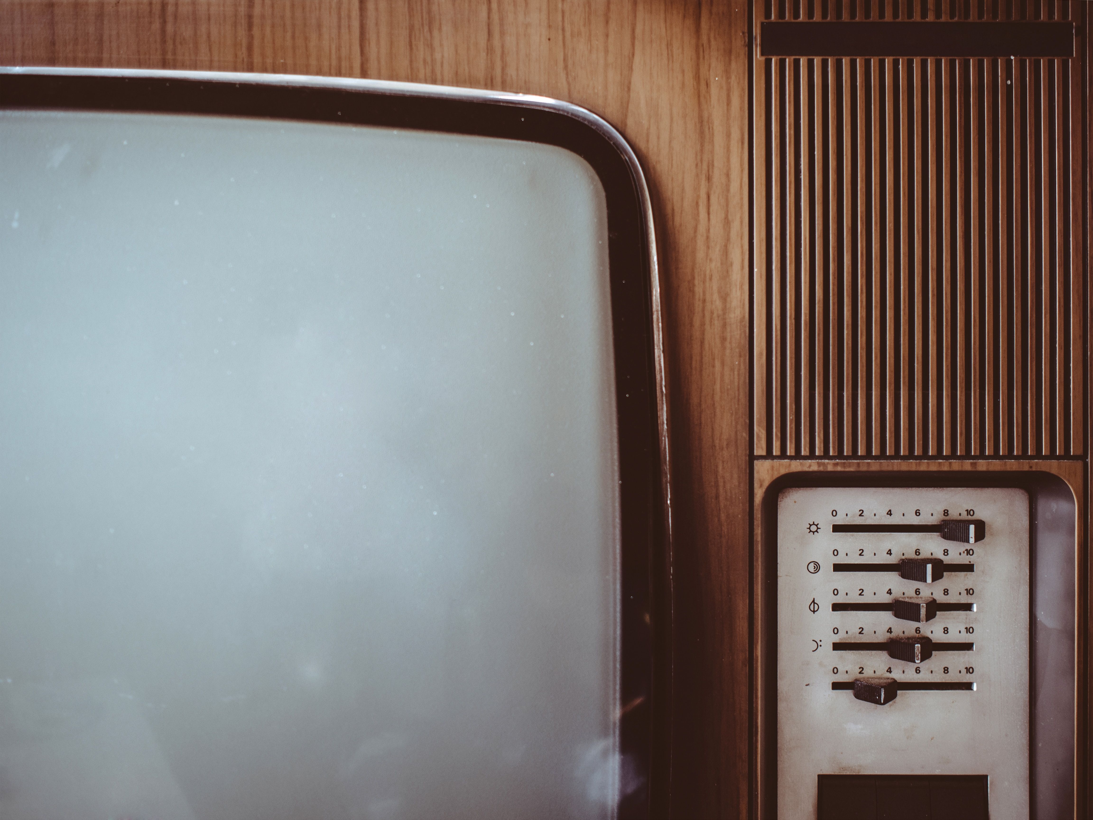 ideal world watches tonight