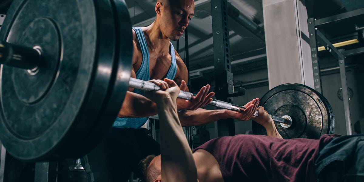 Bodily Therapist Reveals Find out how to Warmth Up for Bench Push Train classes