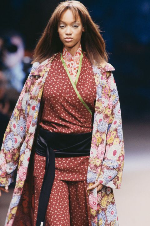 Kirkegård Tåget Rend The 18 Best Tyra Banks Catwalk Looks–Tyra Banks Most Memorable Moments On  the Runway