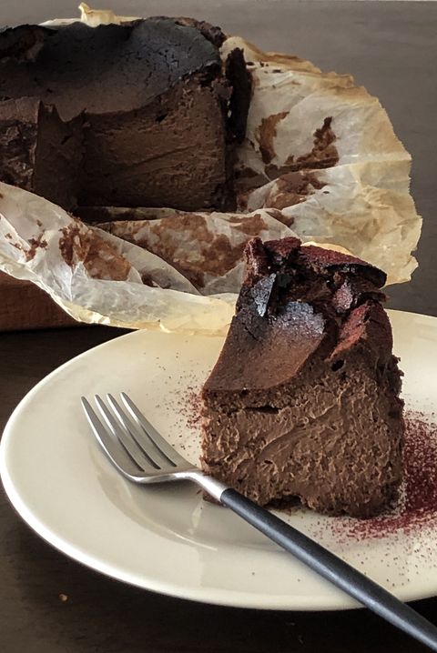 Food, Cuisine, Dish, Chocolate cake, Chocolate, Flourless chocolate cake, Dessert, Cake, Ingredient, Chocolate brownie, 
