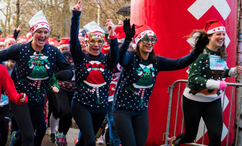 ugly-sweater-run-harlopen-foute-kersttrui ugly-sweater-run-harlopen-foute-kersttrui