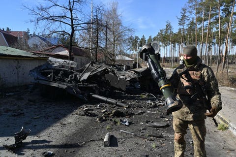 TOPSHOT-UKRAINE-RUSSIA-CONFLICT nlaw antitank russia ukraine