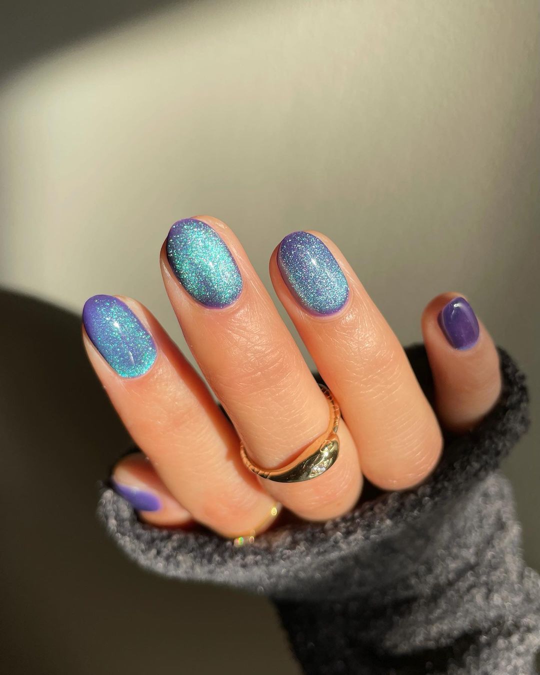 Uñas de terciopelo o 'velvet nails': la manicura top de Instagram