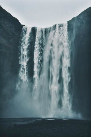 Waterfall, Body of water, Nature, Water, Water resources, Natural landscape, Atmospheric phenomenon, Watercourse, Sky, Water feature, 