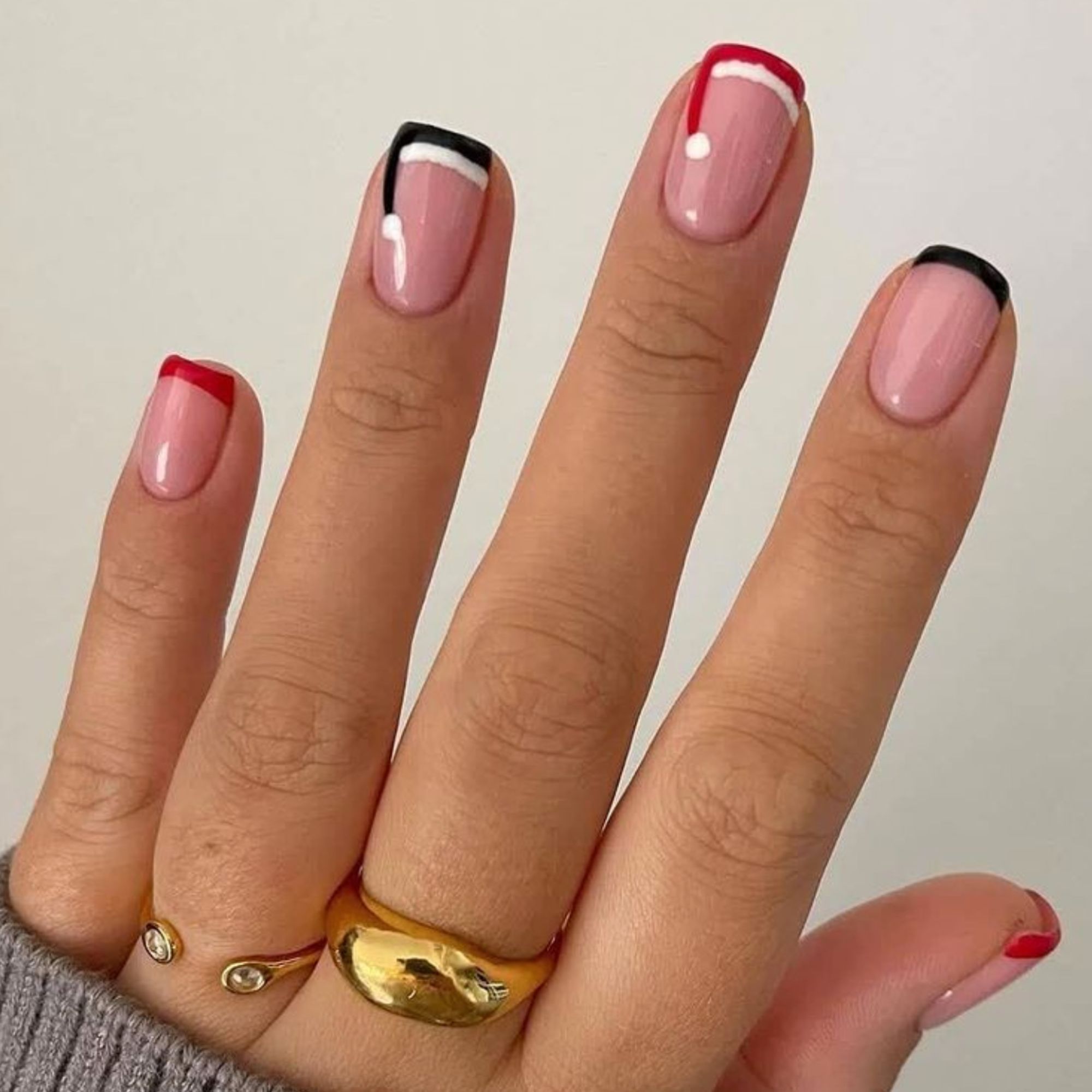 Manicura de Papá Noel, las uñas más originales para Navidad 2021