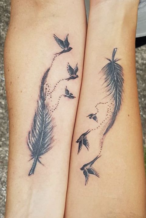 Arm, Tattoo, Leg, Feather, Joint, Skin, Human leg, Temporary tattoo, Shoulder, Muscle, 