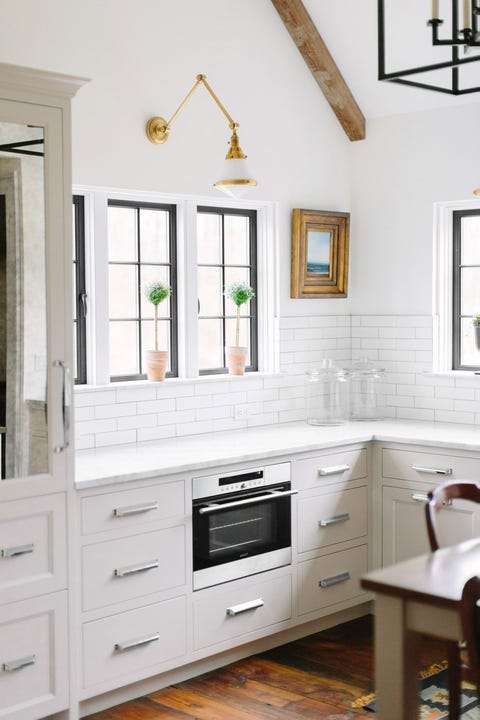 Stoffer Home Cabinetry Is Making Custom, English-Style Kitchens ...