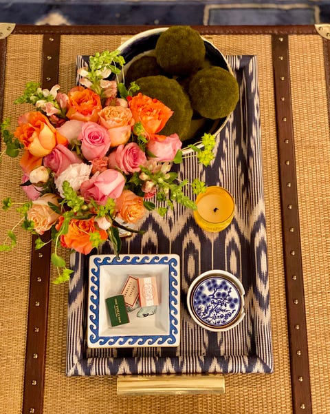 How An Elle Decor Editor Styles Her Coffee Table - Restoration Hardware Coffee Table Trays How An Elle Decor Editor Styles Her Coffee Table - Restoration Hardware Coffee Table Trays
