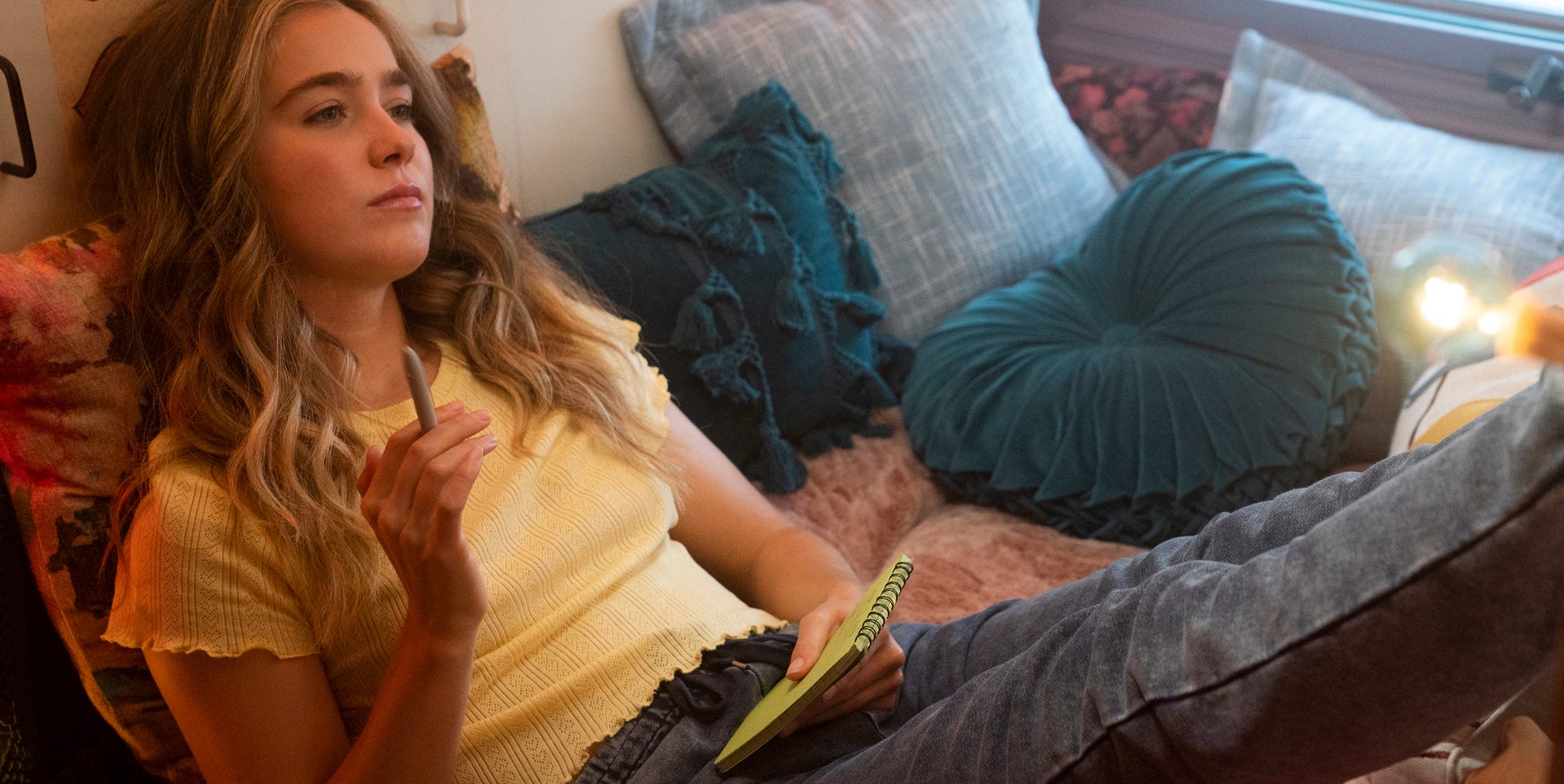 Unpregnant Is an Abortion Comedy for the Booksmart Generation
