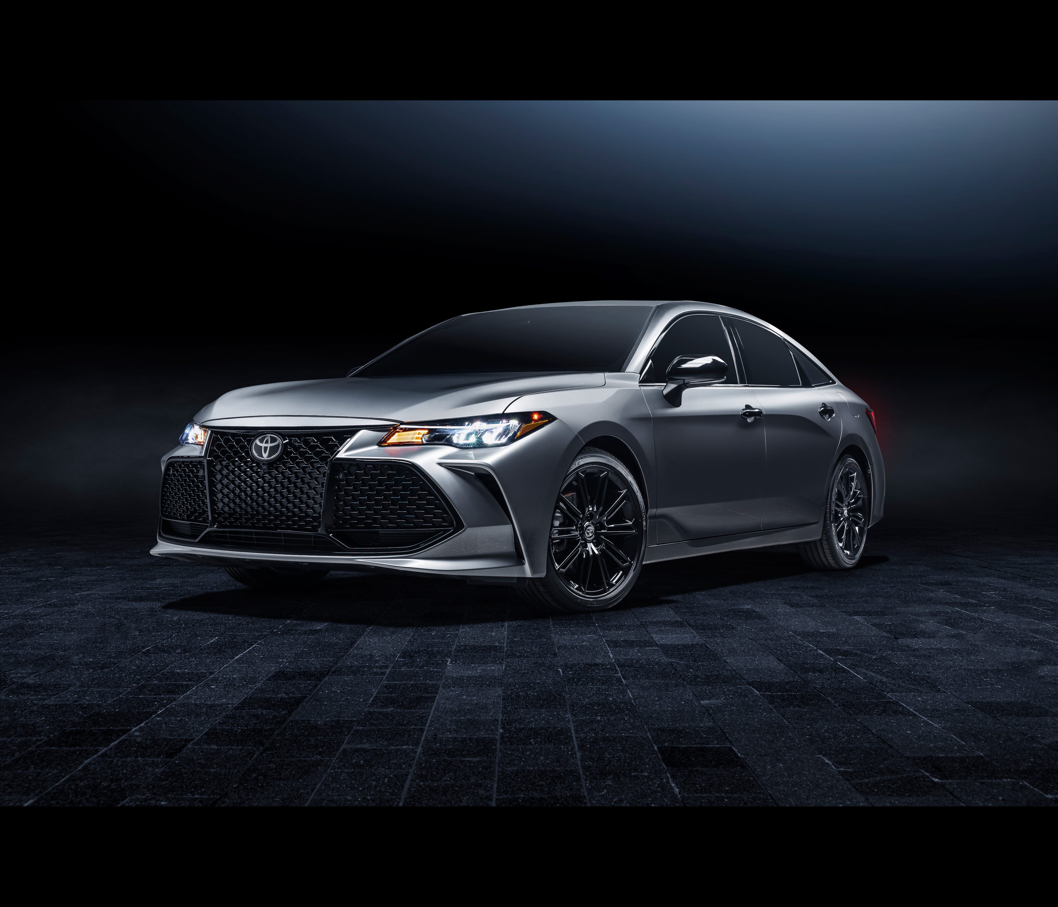 The First All-Wheel Drive Toyota Avalon Is Here