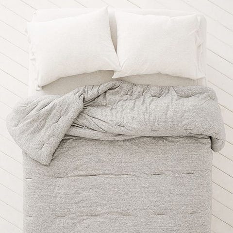 urban outfitters t shirt comforter