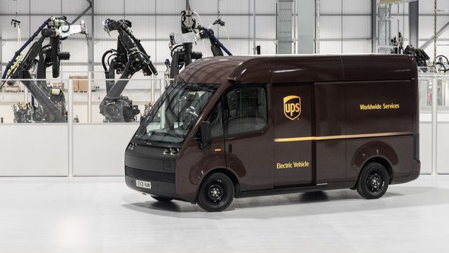 2021 arrival ups delivery van