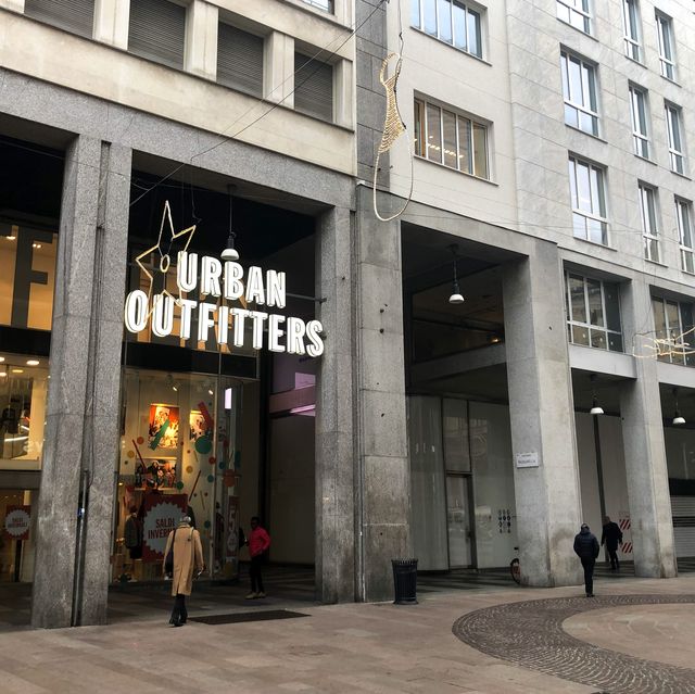 urban outfitters italia