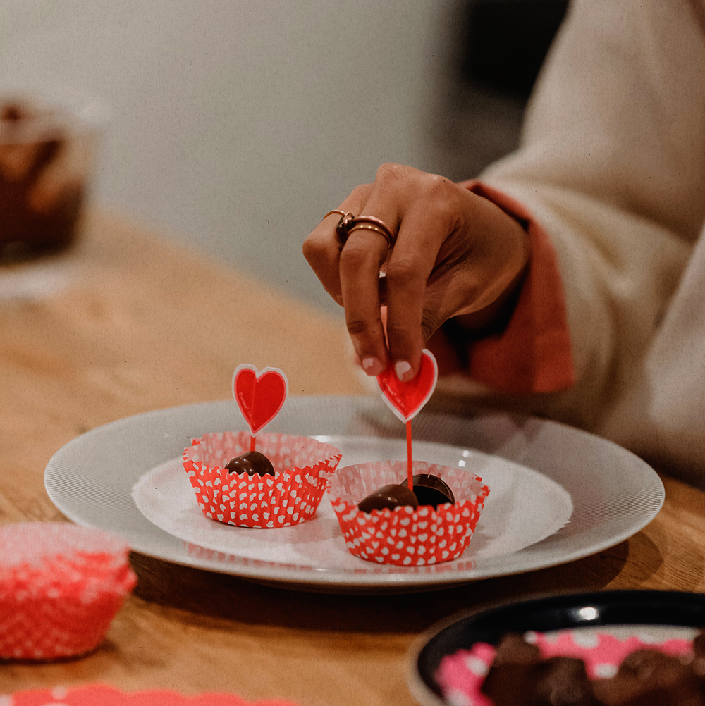 Hi, We've Got Tons of Valentine's Day Dessert Ideas for Ya Right Here