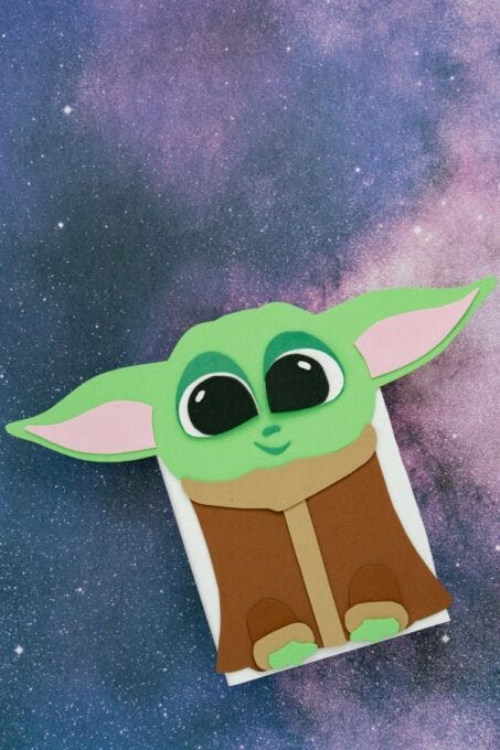 baby yoda valentine box