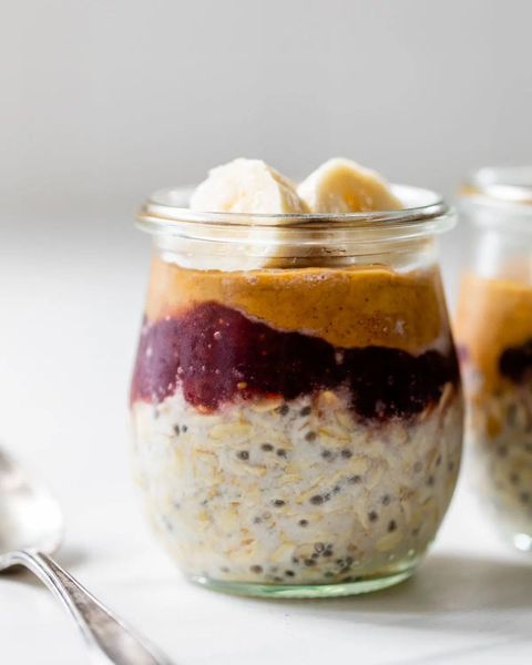 peanut butter and jelly overnight oats in jar