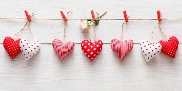 30 Diy Valentine S Day Decorations Cute Valentine S Day Home Decor