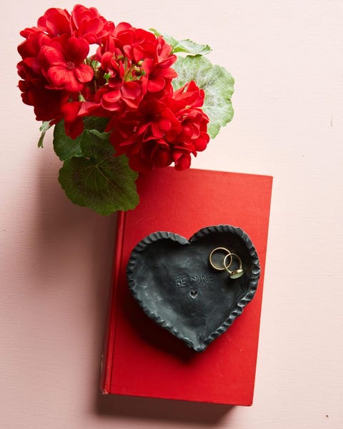 heart shaped wring dish