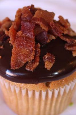 valentines day desserts maple bacon cupcakes