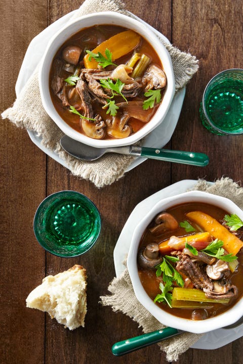 slowcooker red wine beef stew