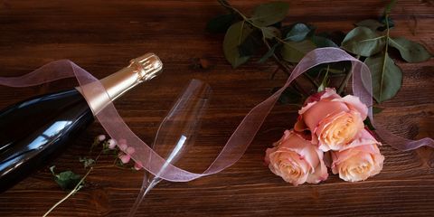 roses and bottle of champagne