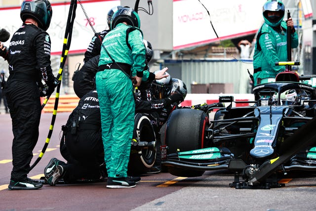 That Broken Wheel Nut Is Still Stuck On Valtteri Bottas S F1 Car