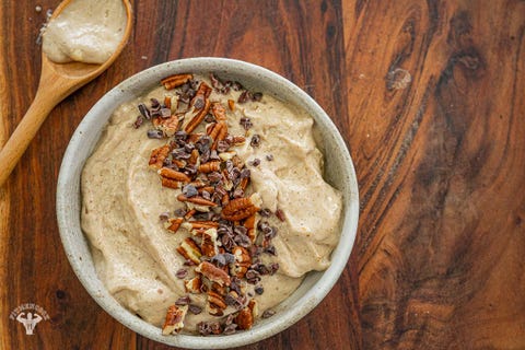 creamy vanilla bean smoothie bowl