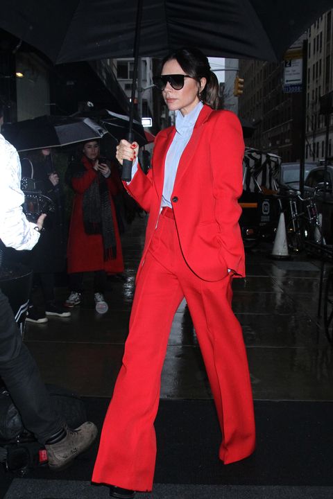 Victoria Beckham gives us a lesson on how to stay chic in the rain