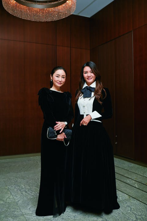エレ女白書 福王寺朱美さん 彩野さん編 エレ女白書 福王寺朱美さん 彩野さん編